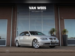 BMW 5-serie - 520i | NL auto | Cruise control | HiFi audio | 18 inch | Trekhaak afneembaar | Regensensor