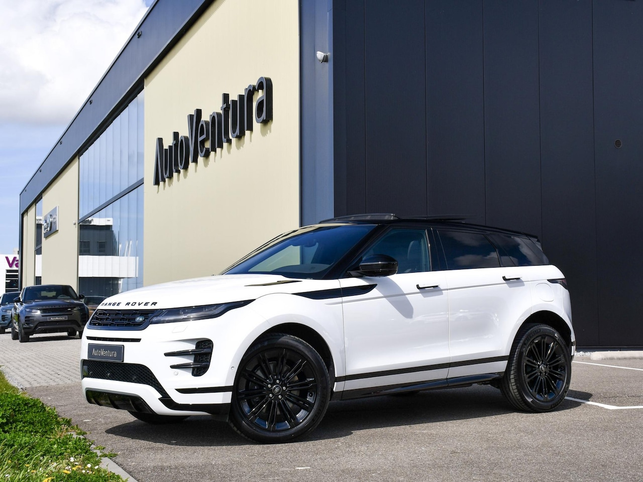 Land Rover Range Rover Evoque - 1.5 P270e PHEV Dynamic SE l Facelift l Black Pack l Meridian l Adapt. Cruise l Panorama da - AutoWereld.nl