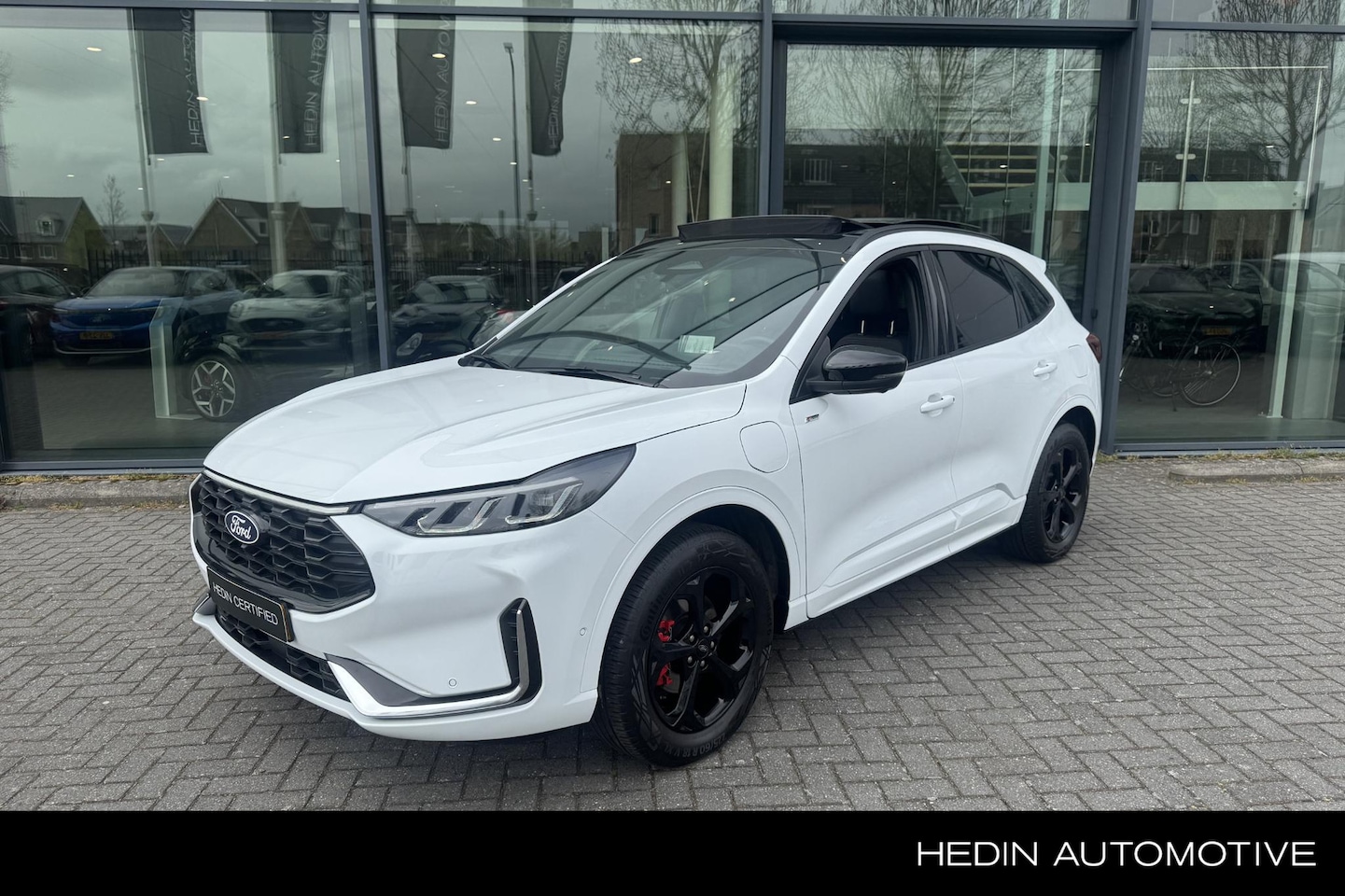 Ford Kuga - 2.5 PHEV ST-Line X | Black Package | 2100KG trekgewicht | Elektrisch inklapbare trekhaak | - AutoWereld.nl