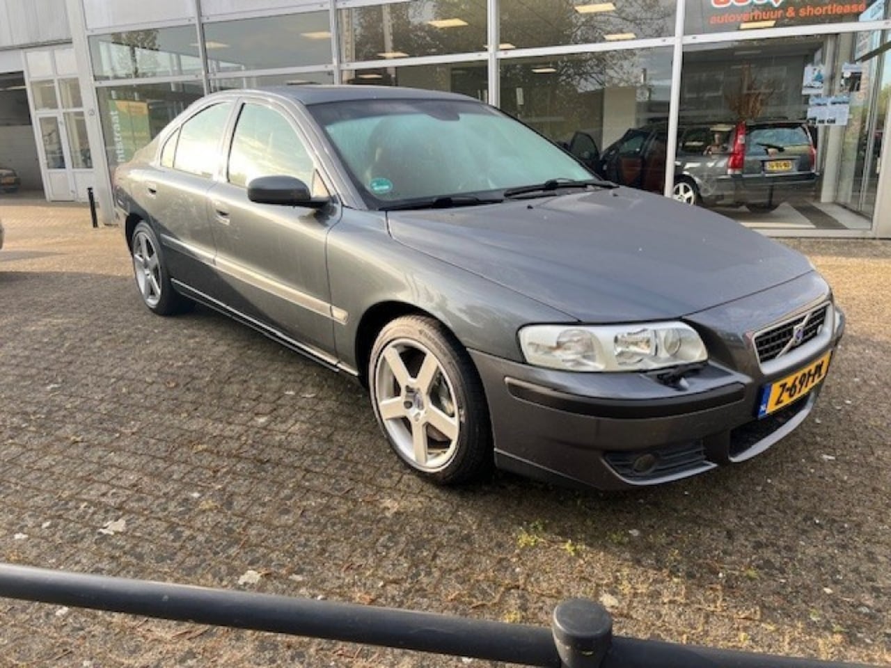 Volvo S60 - 2.5 R Geartronic AWD 299pk - AutoWereld.nl