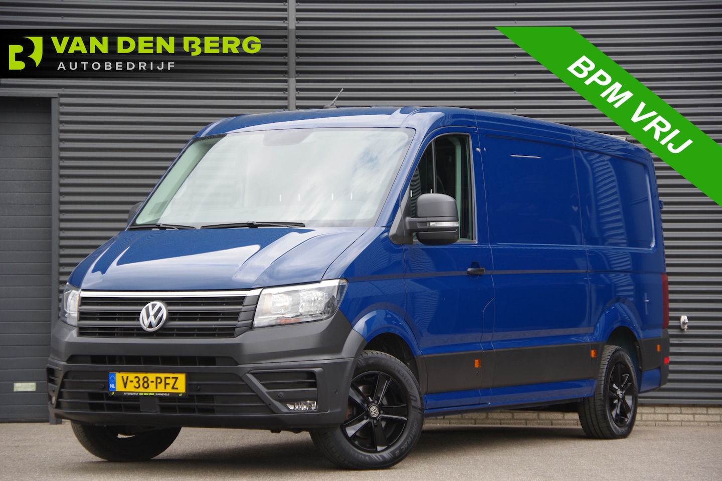 Volkswagen Crafter - 35 2.0 TDI L3H2 3-ZITS, 140PK AUT. STANDKACHEL, GEV. ERGO COMFORT STOEL, CRUISE, NAVI, AIR - AutoWereld.nl