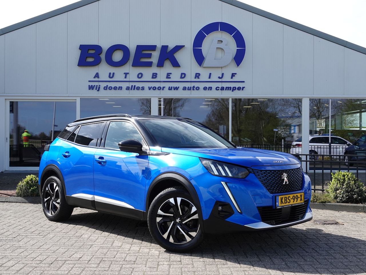 Peugeot e-2008 - EV GT 50 kWh H-LEER | NAVI | CAMERA | ECC | CRUISE - AutoWereld.nl