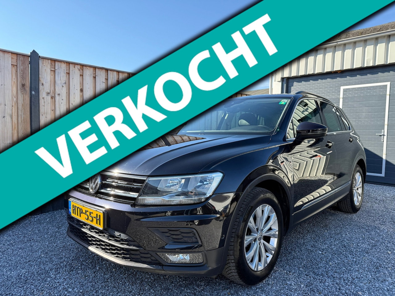Volkswagen Tiguan - 1.5 TSI ACT Comfortline Business Pano|ACC - AutoWereld.nl