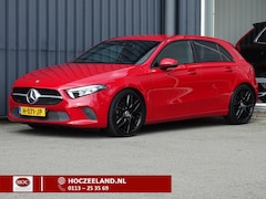 Mercedes-Benz A-klasse - 200 Business Solution Plus Upgrade | Camera | LED | 19"
