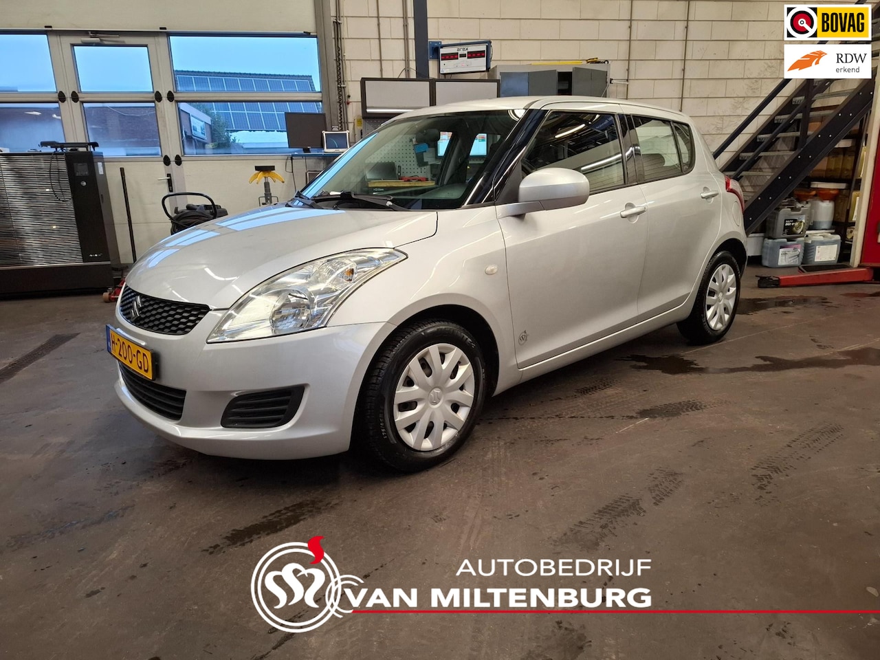 Suzuki Swift - 1.2 Comfort Airco All Season banden - AutoWereld.nl