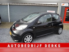 Peugeot 107 - 1.0-12V XR Airco Stuurbekrachtiging Jaar garantie