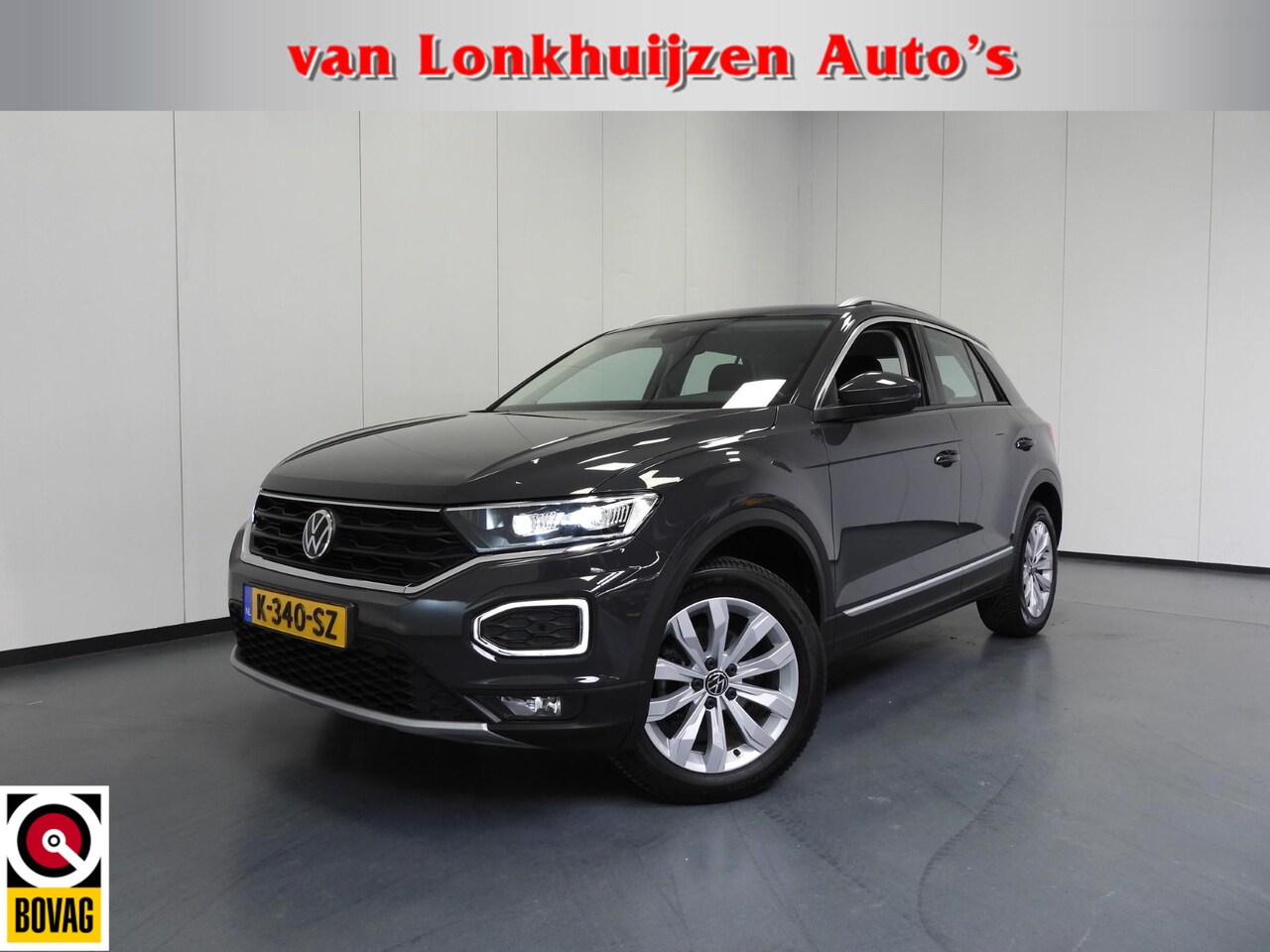 Volkswagen T-Roc - 1.5 TSI Sport NAVI/CAMERA/VIRTUAL/LED/TREKH./17"LMV! - AutoWereld.nl