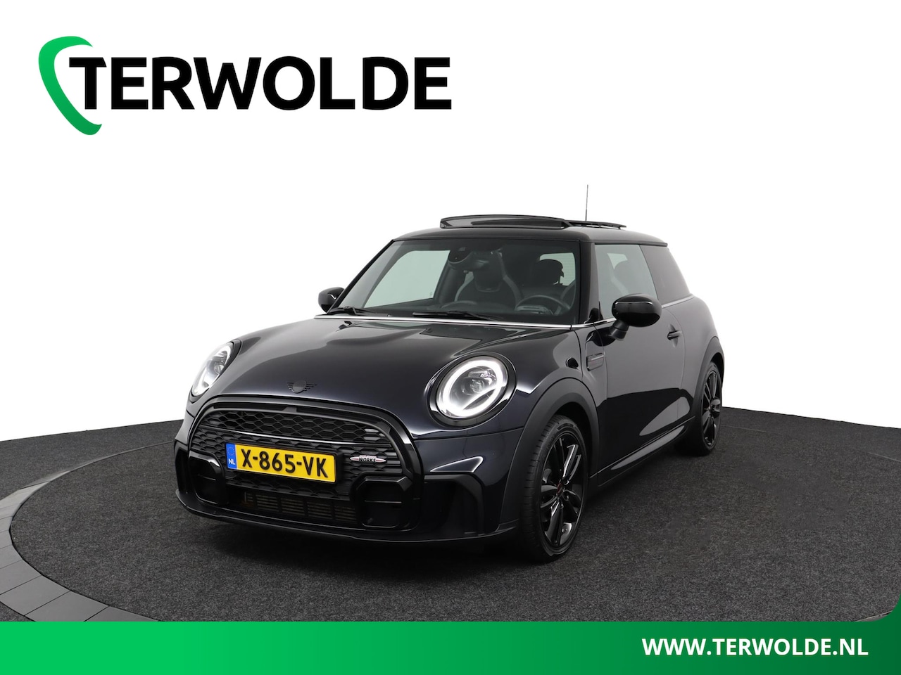 MINI John Cooper Works - 1.5 Cooper | AUTOMAAT | Panoramadak | Keyless Entry | Stoelverw. | Parkeercamera | - AutoWereld.nl