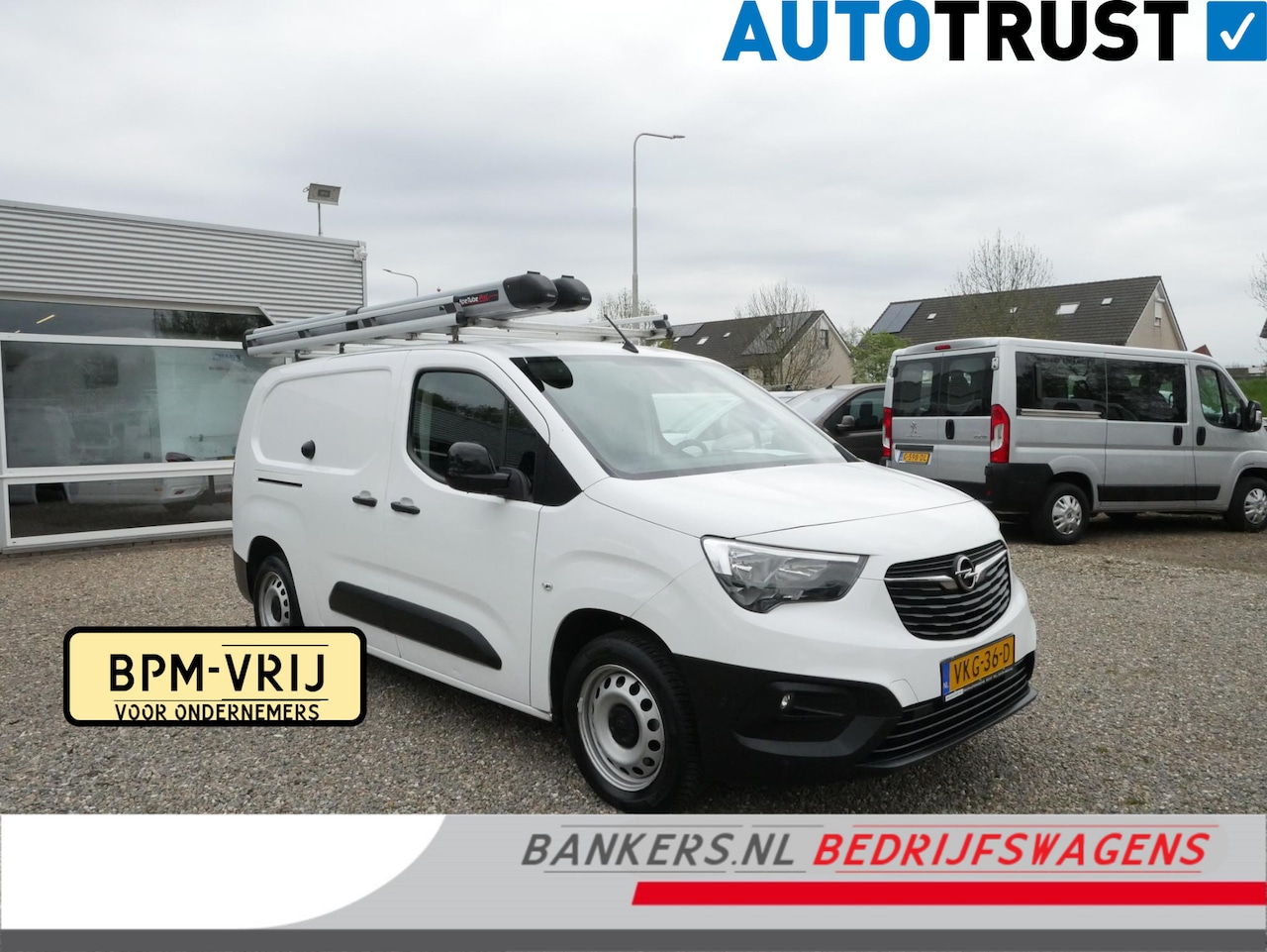 Opel Combo - 1.5D 100PK L2 maxi AC Inrichting imperial - AutoWereld.nl