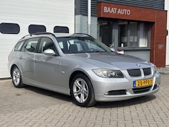 BMW 3-serie Touring - 325i Business Line Automaat Trekhaak Halfleder NIEUWE APK