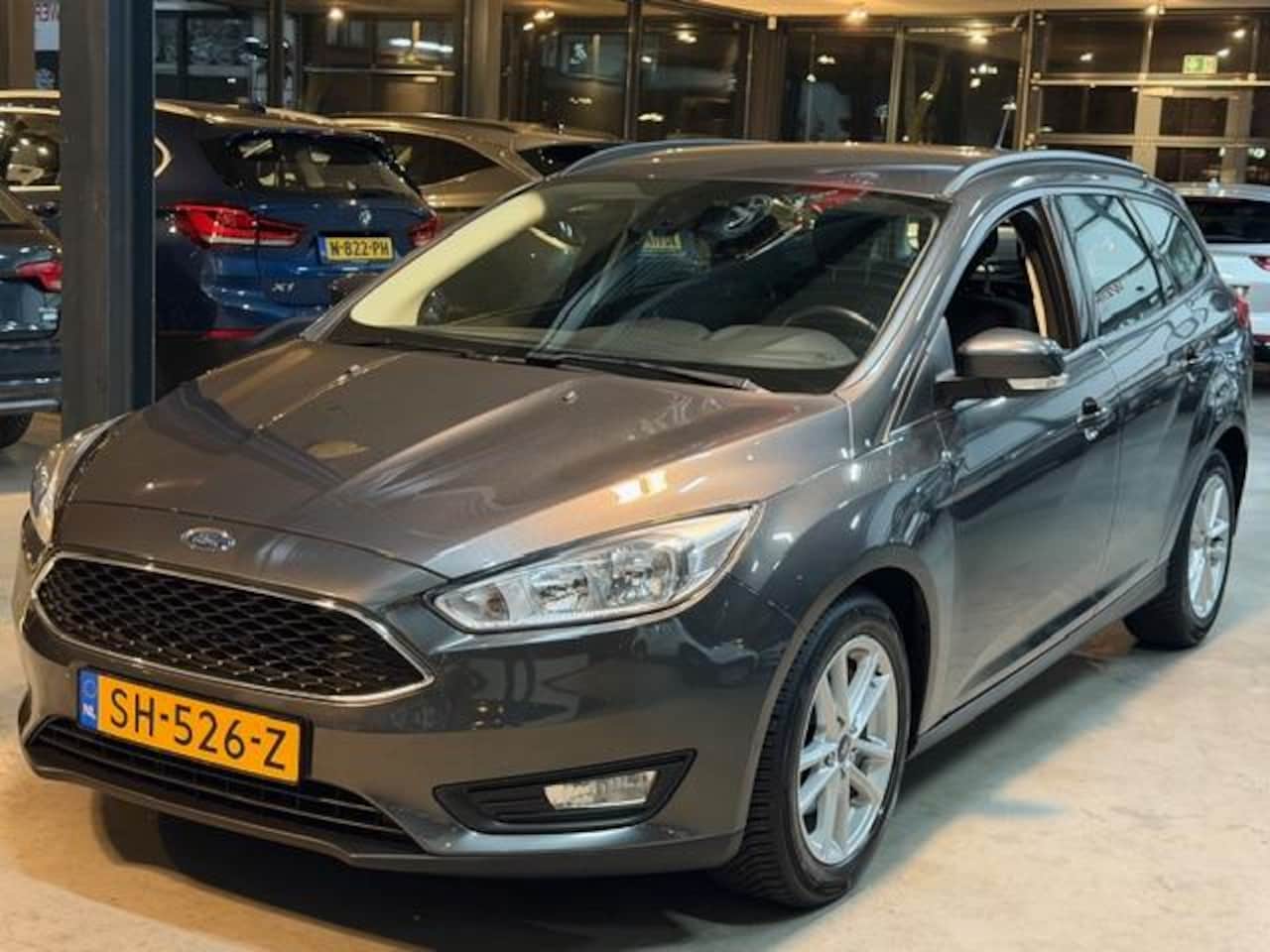 Ford Focus Wagon - 1.0 Lease Edition aut. airco/Carplay/lm/ - AutoWereld.nl