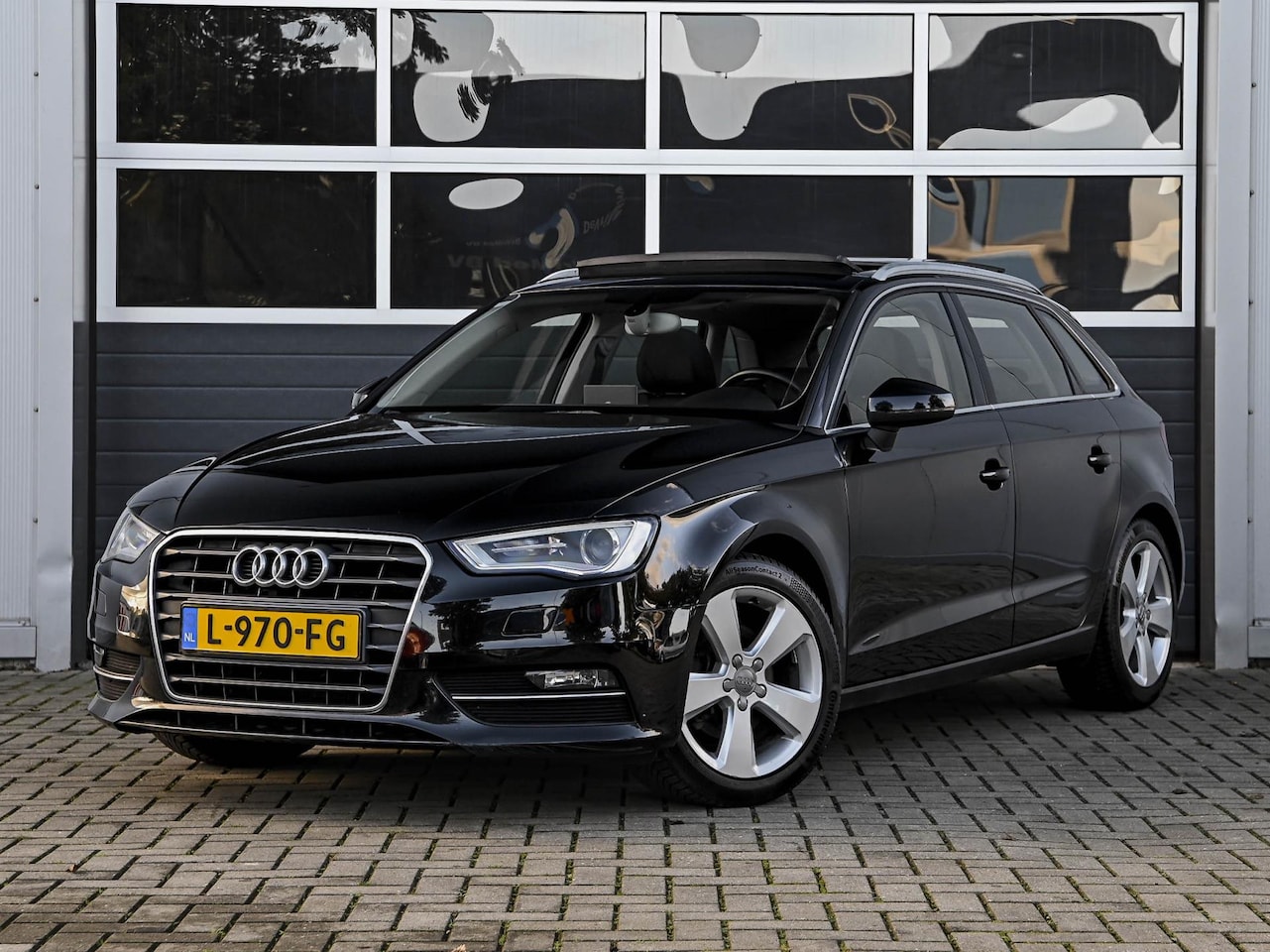 Audi A3 Sportback - 1.4 TFSI Ambition Pro Line S | EXPORT | Panoramadak | Xenon | Navi | PDC | Sportstoelen | - AutoWereld.nl