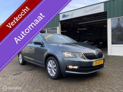 Skoda Octavia Combi - 1.0 TSI, Nav, Cruise, Stoelverw, Parksensor, Automaat, Trekhaak