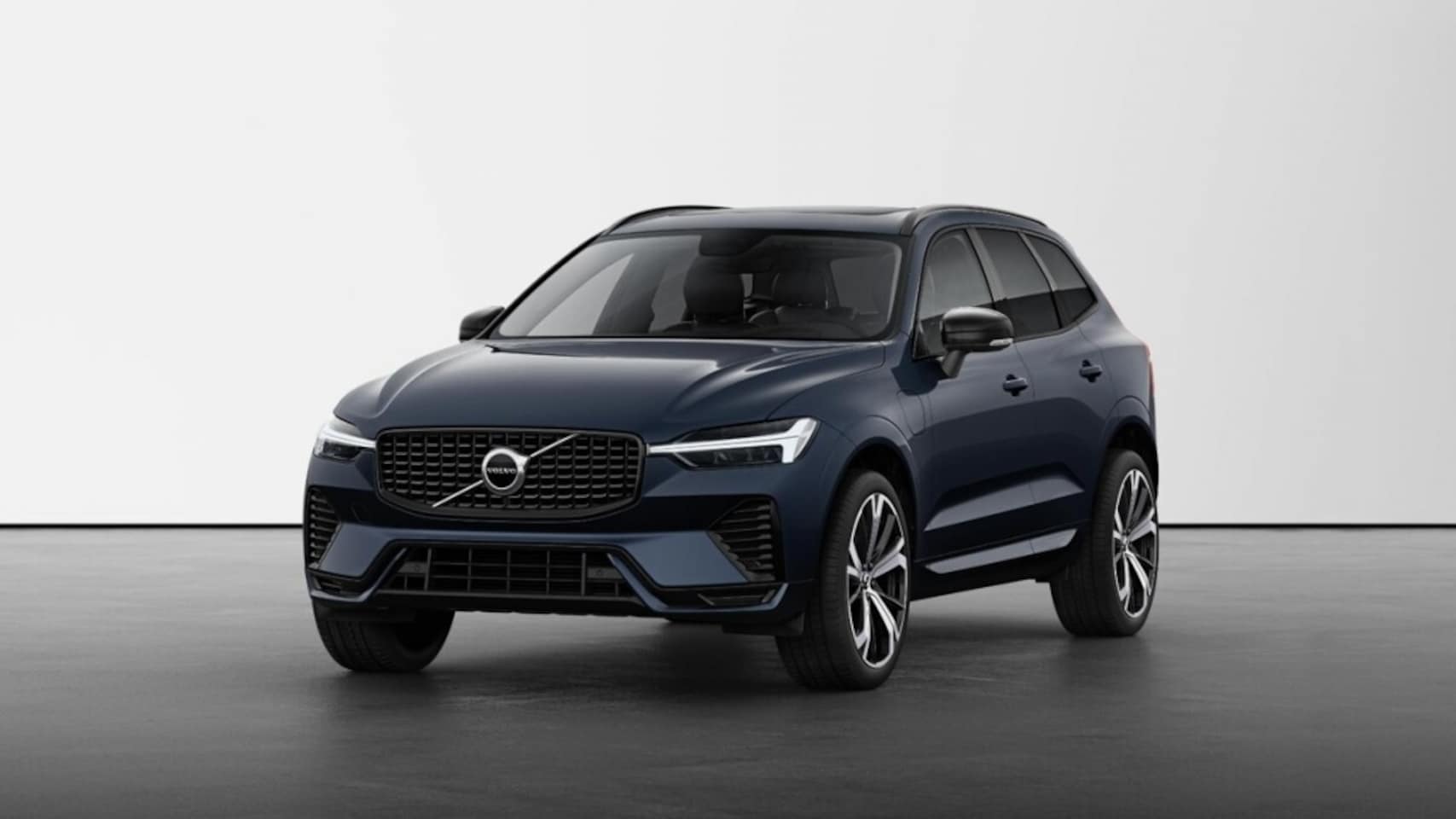 Volvo XC60 - T6 I PLUS I Dark I Sportstoelen I Pano I 21inch - AutoWereld.nl