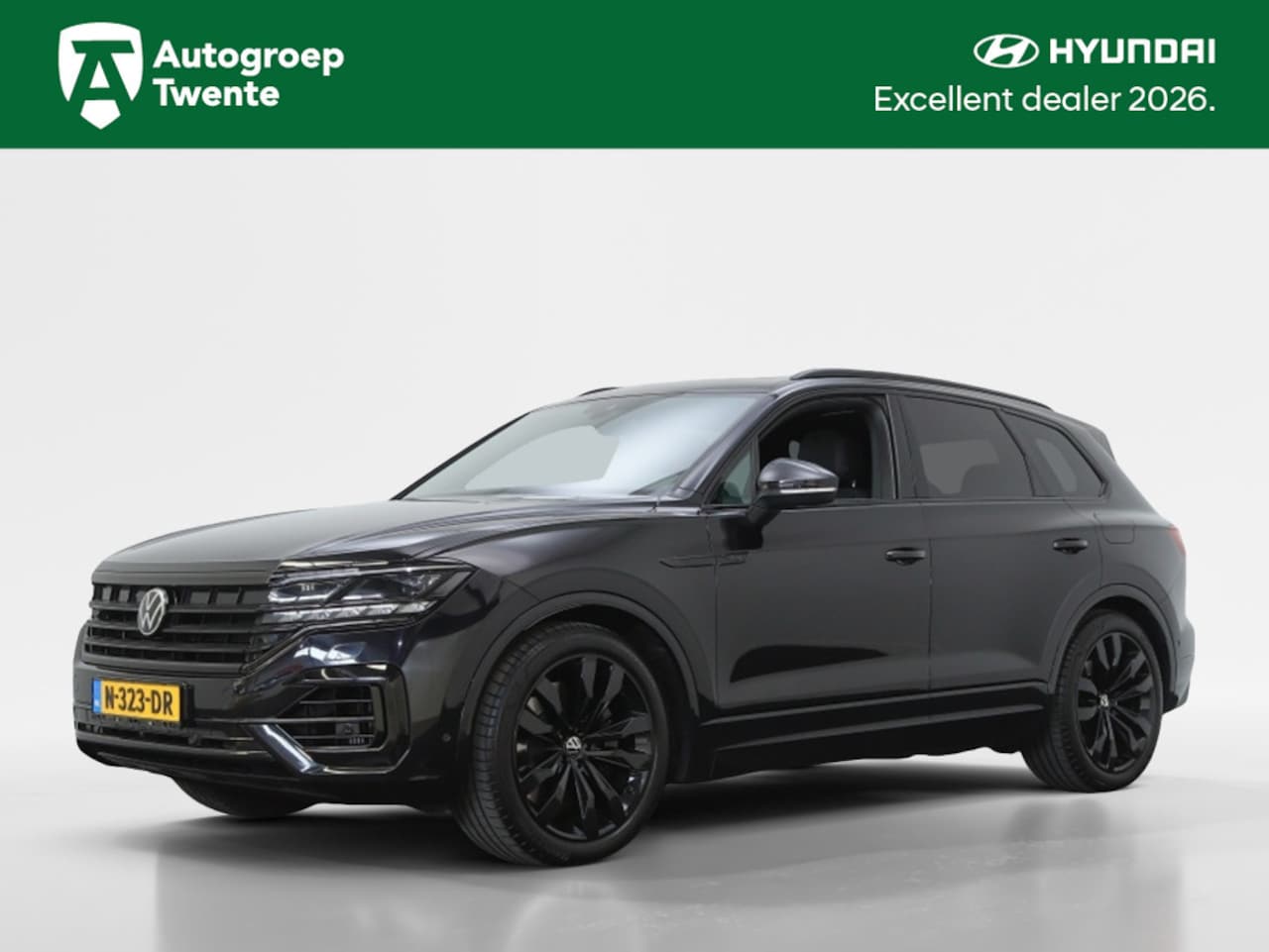 Volkswagen Touareg - PHEV 3.0 TSi 4MOTION R | Panoramadak | Luchtvering | Trekhaak | - AutoWereld.nl