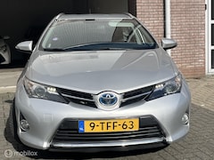 Toyota Auris Touring Sports - 1.8 Hybrid bj 2014 Navi, Camera, NAP. Dealer onderhouden