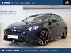 BMW 1-serie - 120 M Sport Automaat / Panoramadak / Sportstoelen / Achteruitrijcamera / Adaptieve LED / M