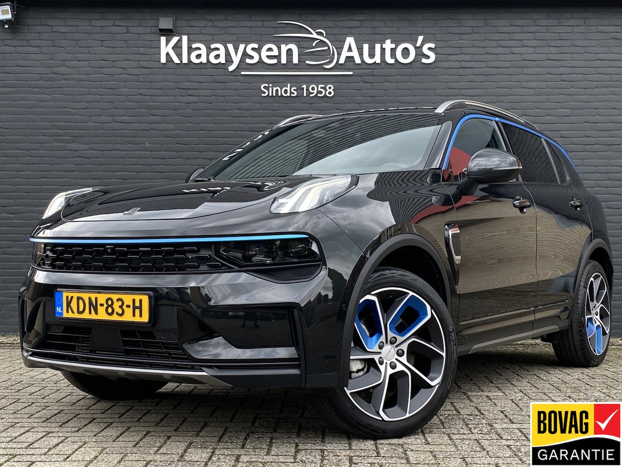 Lynk & Co 01 - 1.5 Plug-in Hybrid 262 pk AUT. | 1e eigenaar | navigatie | panoramadak | zwarte hemel | 36 - AutoWereld.nl