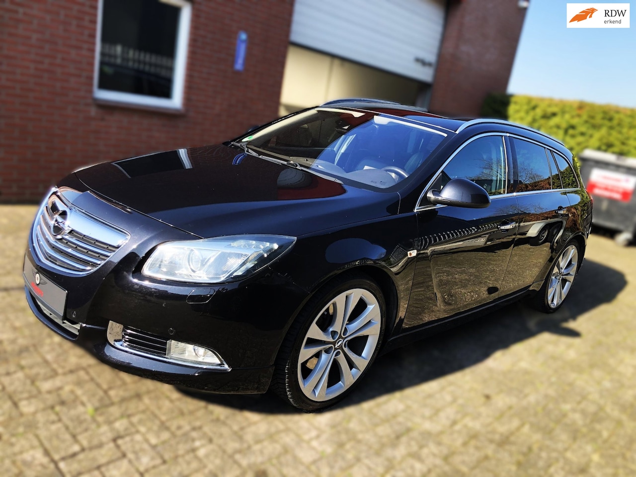 Opel Insignia Sports Tourer - 2.8 Turbo Sport 4x4/ VOL OPTIES!!! - AutoWereld.nl