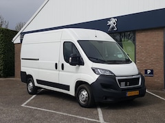 Peugeot Boxer - GB 333 L2H2 BlueHDi 140PK TREKHAAK | Navigatie | Cruise control | AIRCO | Parkeerhulp | Vl