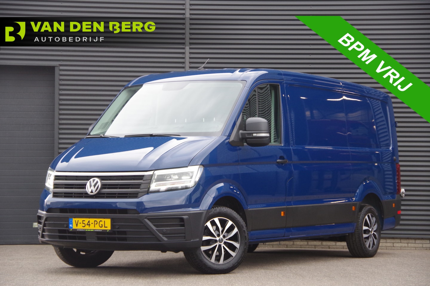 Volkswagen Crafter - 35 2.0 TDI L3H2 177PK AUT. 3-ZITS, LED, CAMERA, STANDKACHEL, NAVI, CRUISE, AIRCO, MF STUUR - AutoWereld.nl