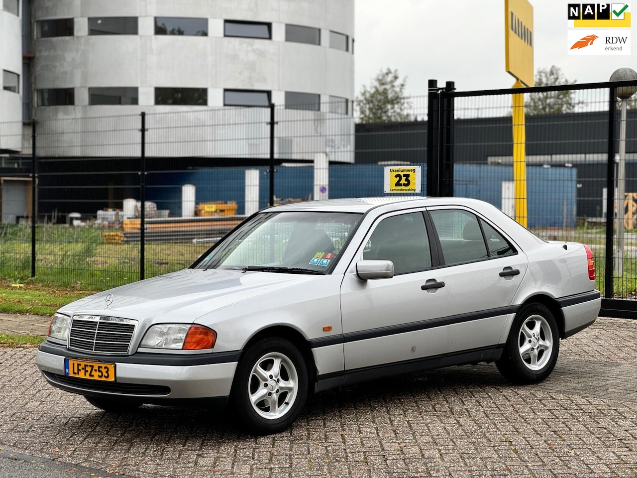 Mercedes-Benz C-klasse - 180 Sport/AUTOMAAT/APK 02-05-2027|INRUILTJE - AutoWereld.nl