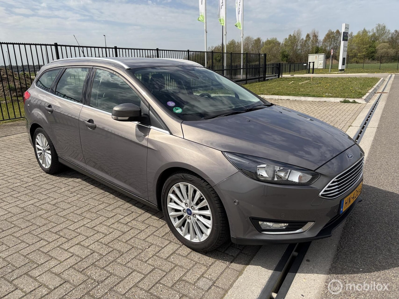 Ford Focus Wagon - 1.0 Titanium Edition 1.0 Titanium Edition - AutoWereld.nl