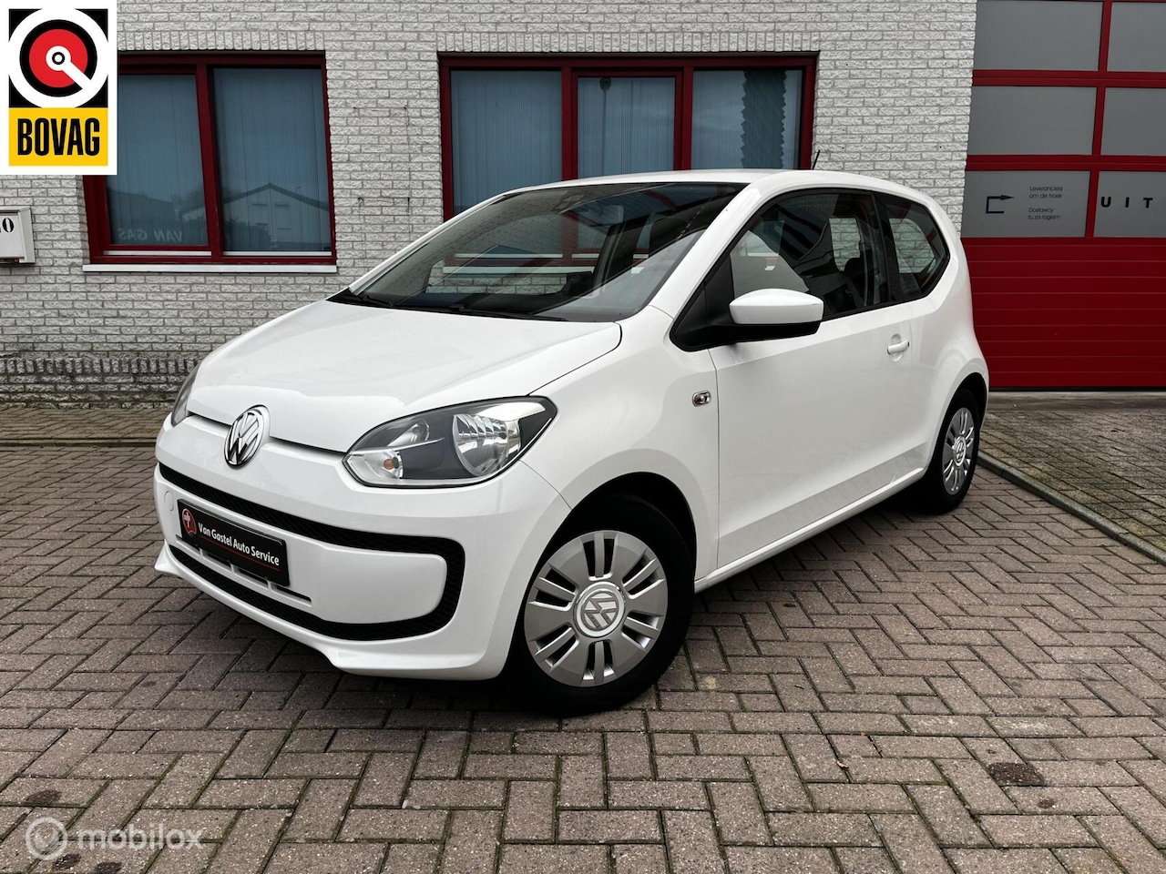 Volkswagen Up! - 1.0 high up! NAVI / AIRCO - AutoWereld.nl