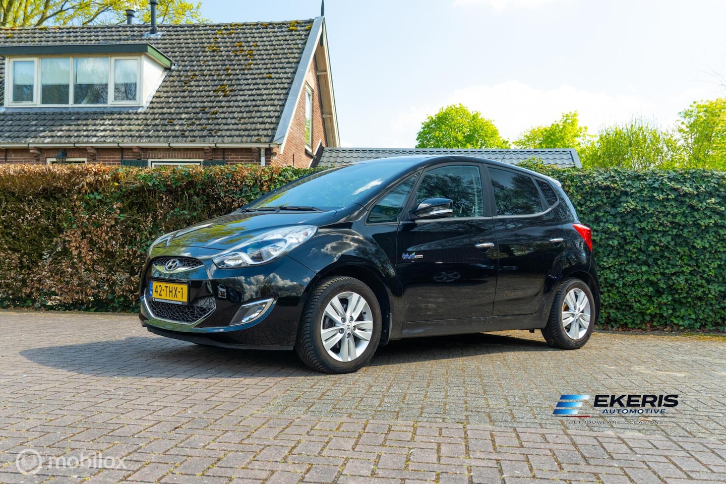 Hyundai ix20 - | Panoramadak | Camera | Lage KM | NAP - AutoWereld.nl