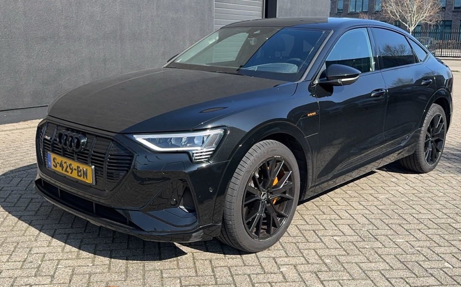 Audi e-tron Sportback - 55 quattro S edition 95 kWh Panoramadak | B&O | HUD | LMV 21'' Wordt verwacht - AutoWereld.nl