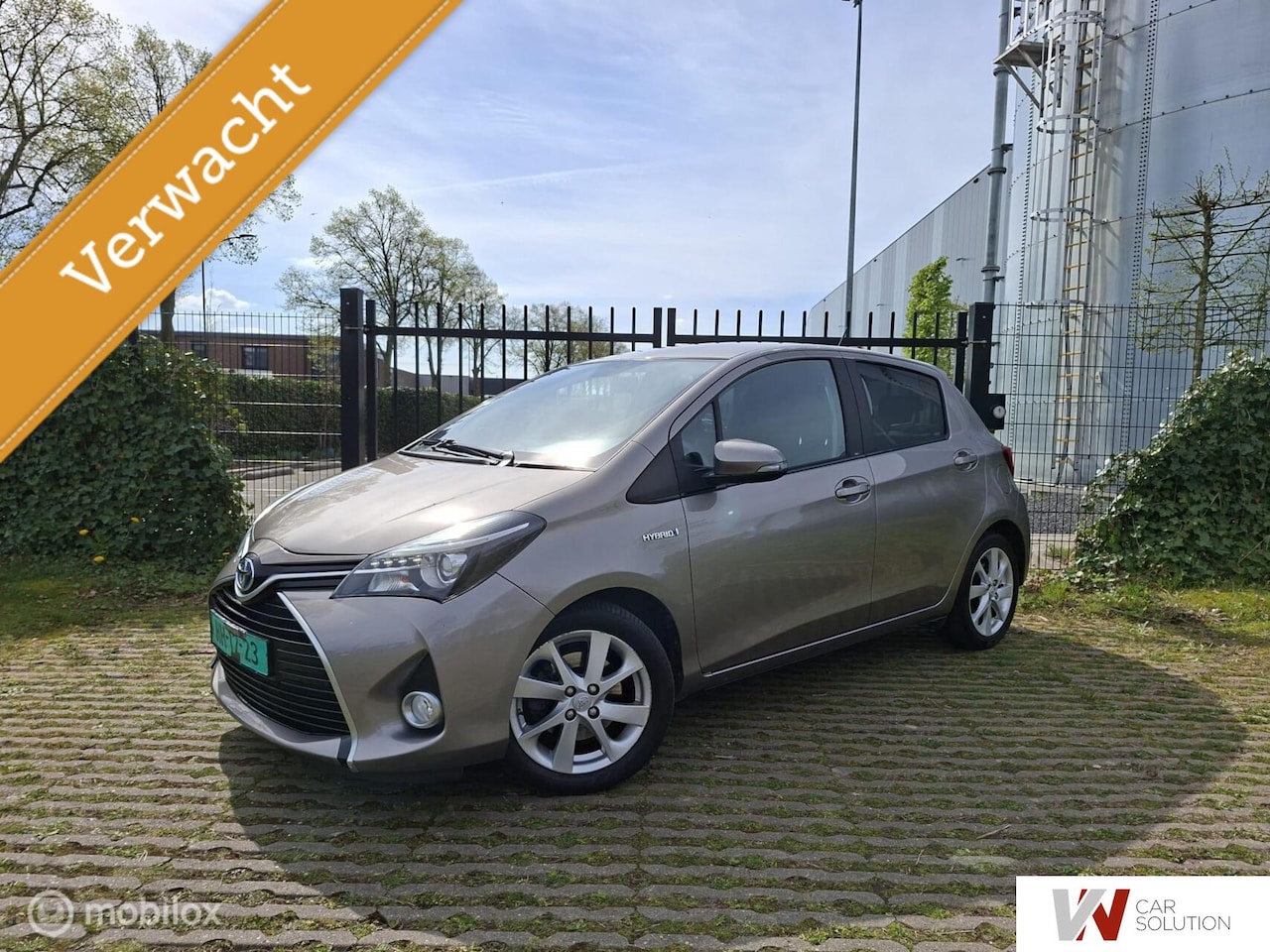 Toyota Yaris - 1.5 Hybrid Dynamic LED NAVI CAMERA CRUISE SPORT - AutoWereld.nl