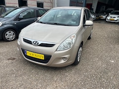 Hyundai i20 - 1.2i i-Drive uniek 20.000 km