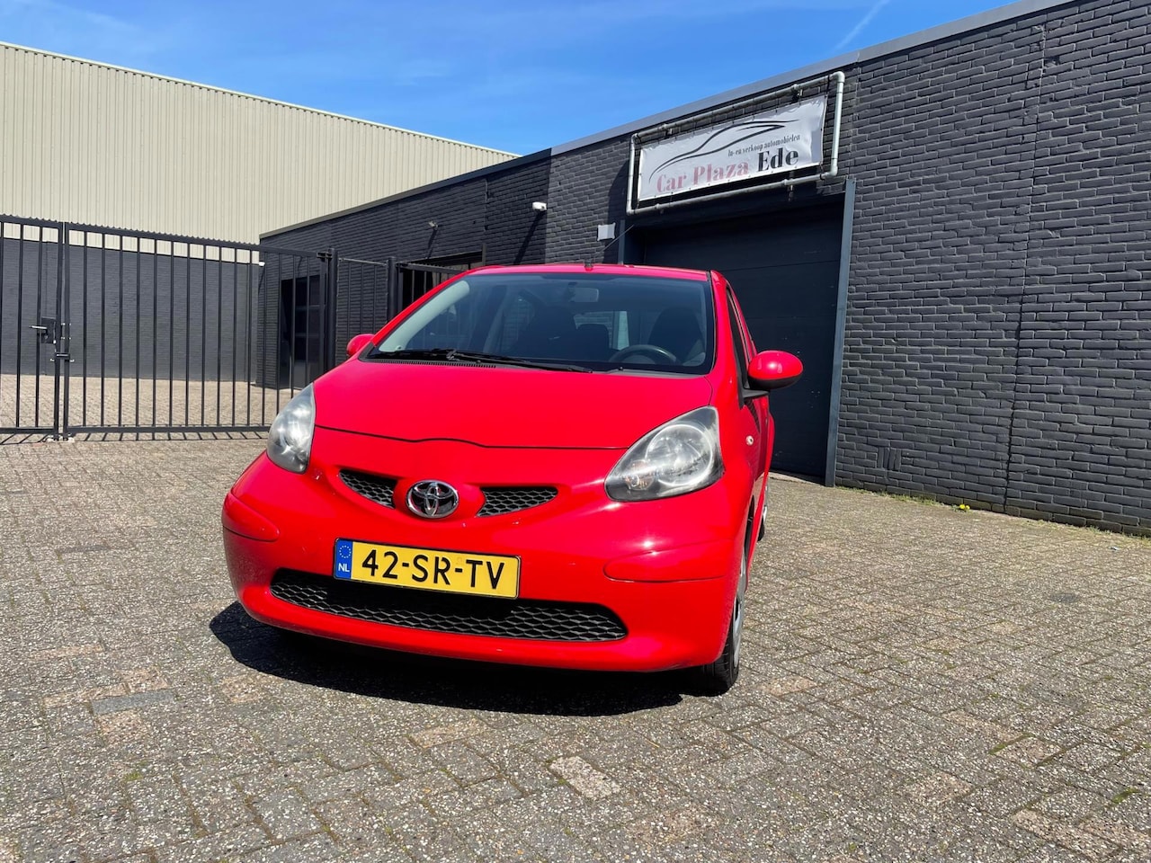 Toyota Aygo - 1.0-12V + Airbags Elek. Pakket CV Stbkr. 5drs APK NAP. - AutoWereld.nl