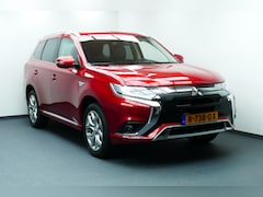Mitsubishi Outlander - 2.4 PHEV Adap Cruise, Camera, Half Leer/Alcantara, StoelVerw, 18"LMV, Haak 1500kg