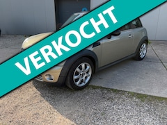 MINI Cooper - 1.6 Chili met leer