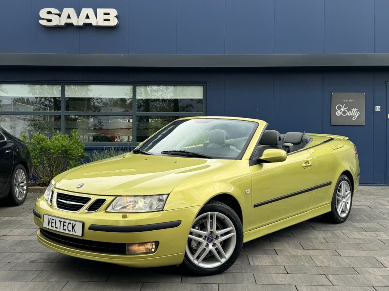 Saab 9-3 Cabrio - Cabriolet 2.0t Aut. Hirsch 195pk Lime Yellow vol opties - AutoWereld.nl
