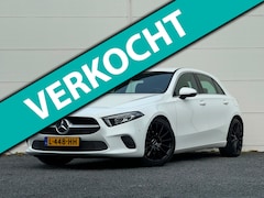 Mercedes-Benz A-klasse - 180 Business Solution Wide screen Stoelverwarming Draadloze tel lader Stuurschakeling Verl