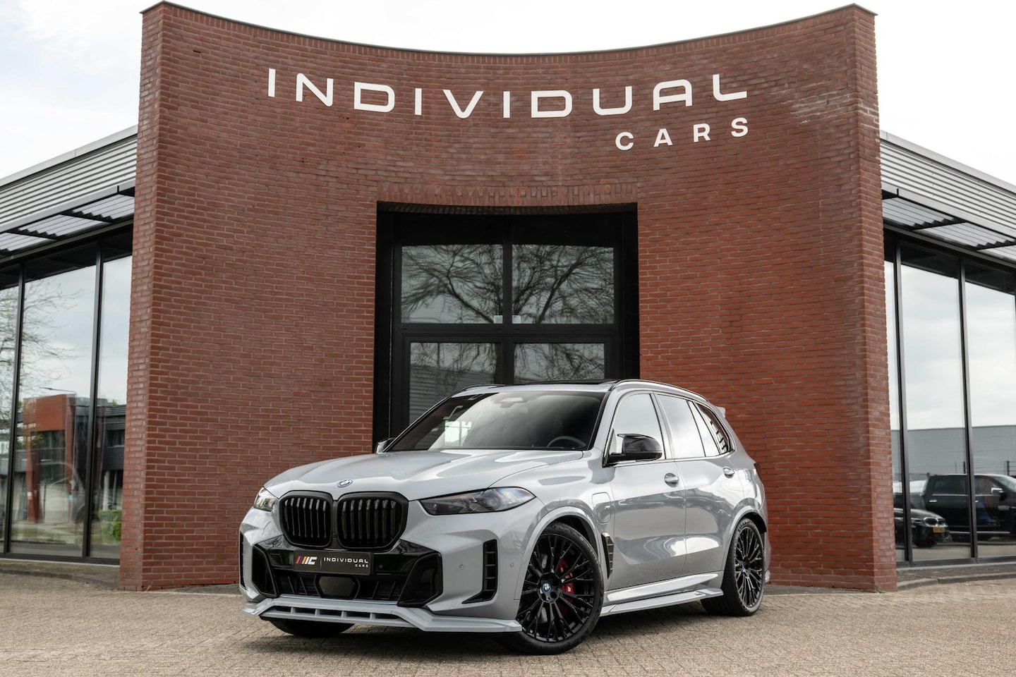 BMW X5 - xDrive50e M-Sport Pro 4-Wielsturing H/K Panorama - AutoWereld.nl