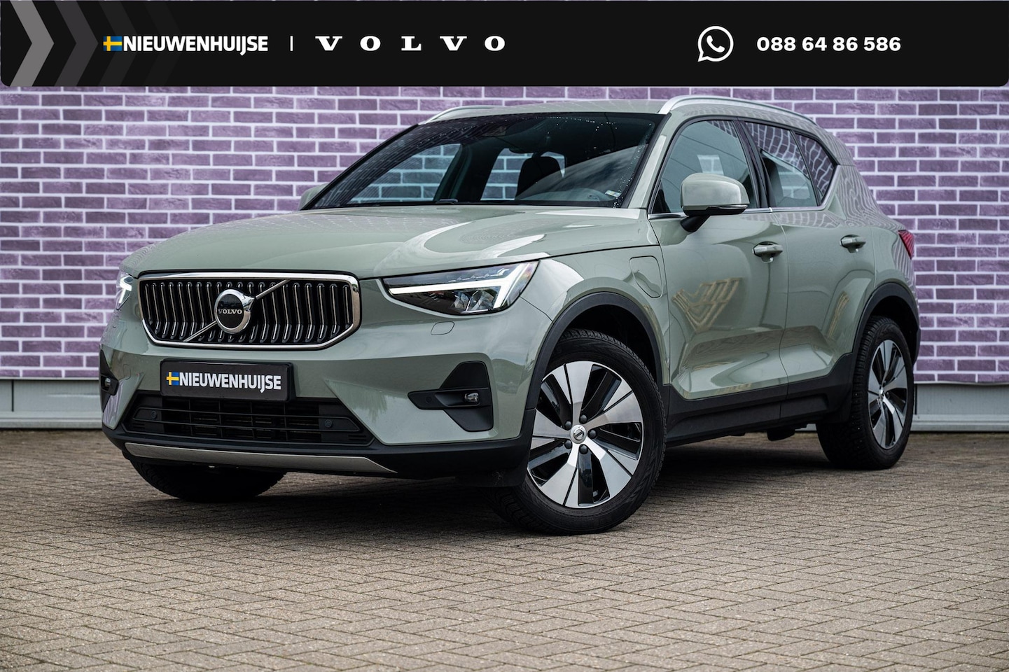 Volvo XC40 - 1.5 T4 Plug-in Hybrid Core Bright | PHEV | Trekhaak | Stoelverwarming | Achteruitrijcamera - AutoWereld.nl
