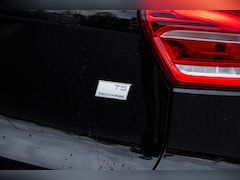 Volvo XC40 - 1.5 T5 Recharge R-Design | Plug-in Hybrid (PHEV) | Panoramadak | Harman Kardon Audio | 360