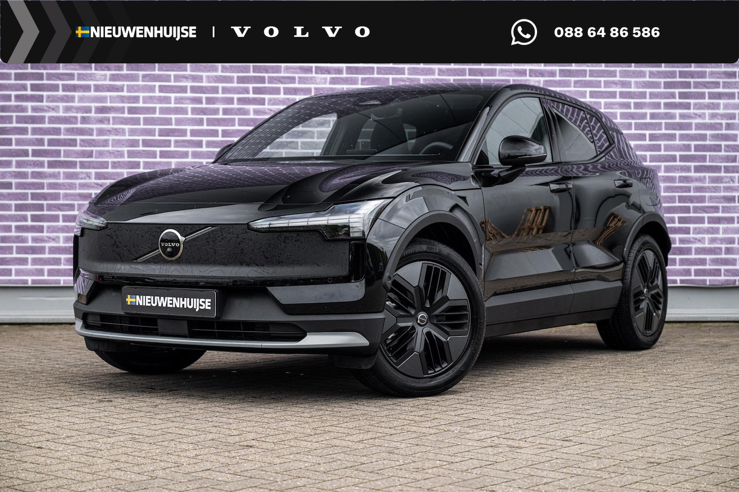 Volvo EX30 Cross Country - Twin Motor Performance Ultra 69 kWh | Trekhaak | 4x4 | Adaptieve Cruise | Stoel-/Stuurverw - AutoWereld.nl