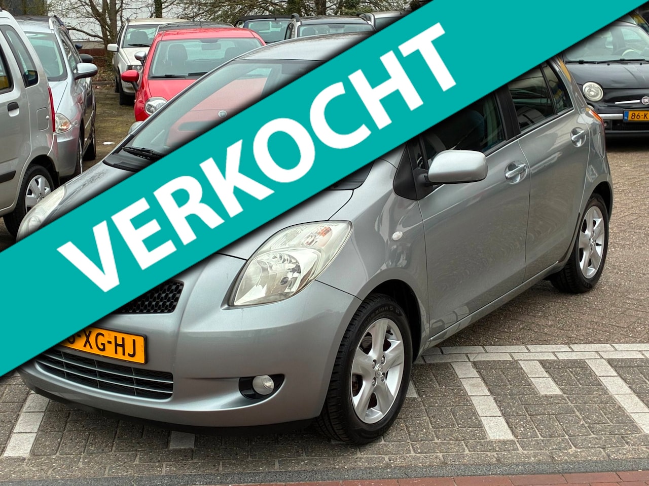 Toyota Yaris - 1.3 VVTi Luna MMTA /AUTOMAAT / 27.000KM - AutoWereld.nl