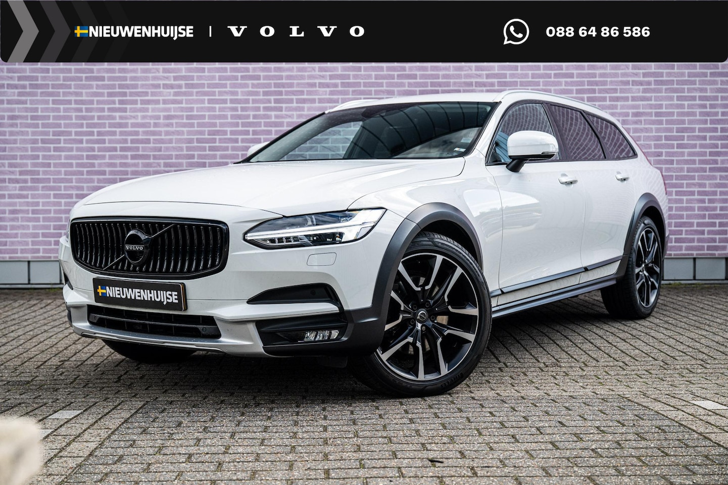 Volvo V90 Cross Country - 2.0 T5 AWD | Adapt. Cruise | getint Glas | Trekhaak | 20" Lm velgen | Standkachel| Stoel+ - AutoWereld.nl