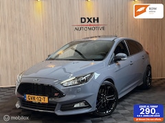 Ford Focus - 2.0 ST ST3 250pk StealthGrey PANO CARPLAY RECARO