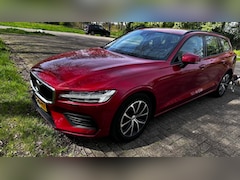 Volvo V60 - 2.0 B3 Momentum Advantage