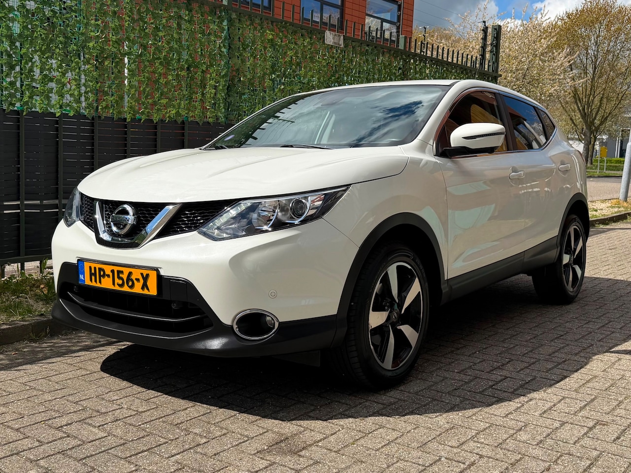 Nissan Qashqai - 1.2 Connect Edition Wit AIRCO|CAMERA|LED|NAP - AutoWereld.nl