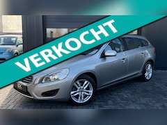 Volvo V60 - 1.6 T4 Summum Airco|T4|Cruise|Automaat