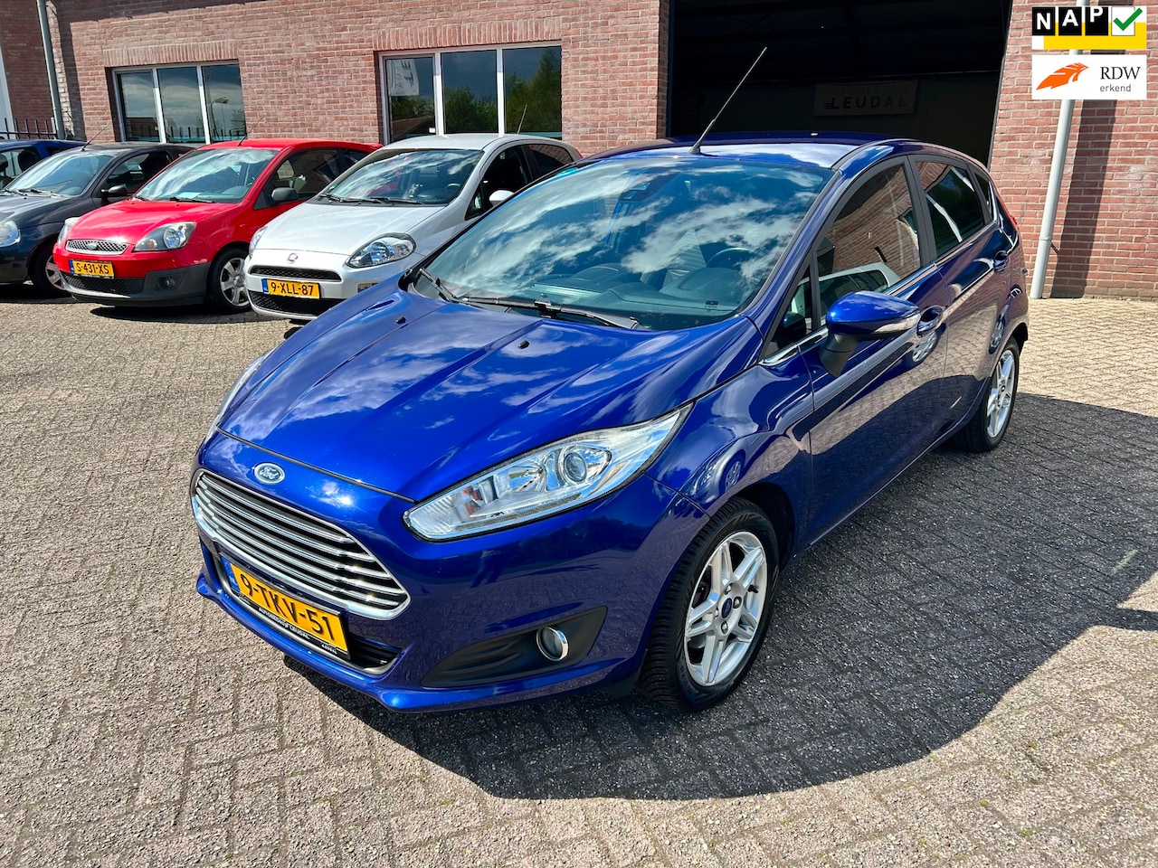 Ford Fiesta - 1.0 Titanium//Nieuwe distributieriem en APK !! - AutoWereld.nl