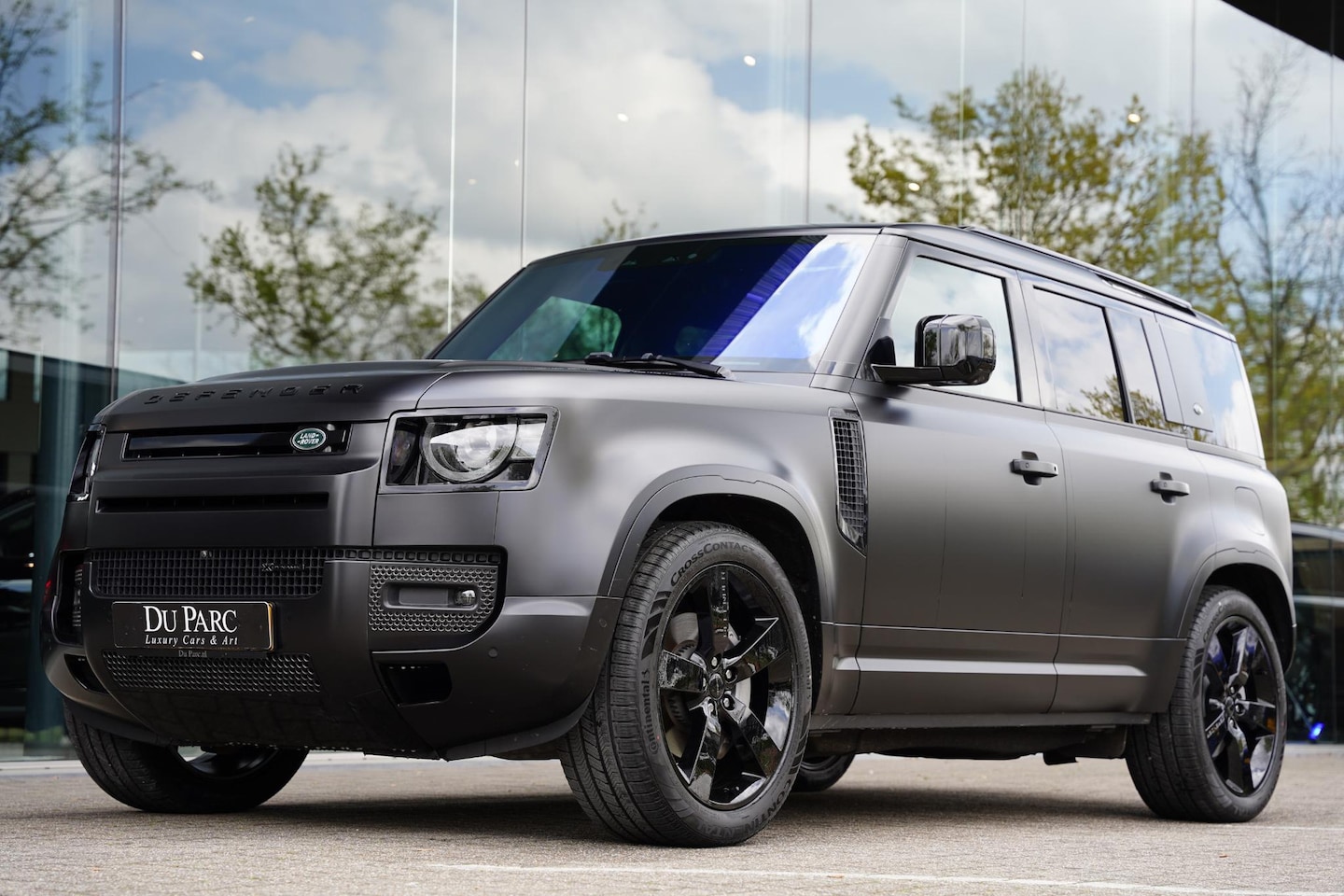 Land Rover Defender 110 - P 400 E 100 X-Dynamic HSE / Head Up / Meridian / Panoramadak - AutoWereld.nl