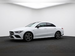 Mercedes-Benz CLA-Klasse - 250 e AMG Line l Pano l Camera l Night pakket